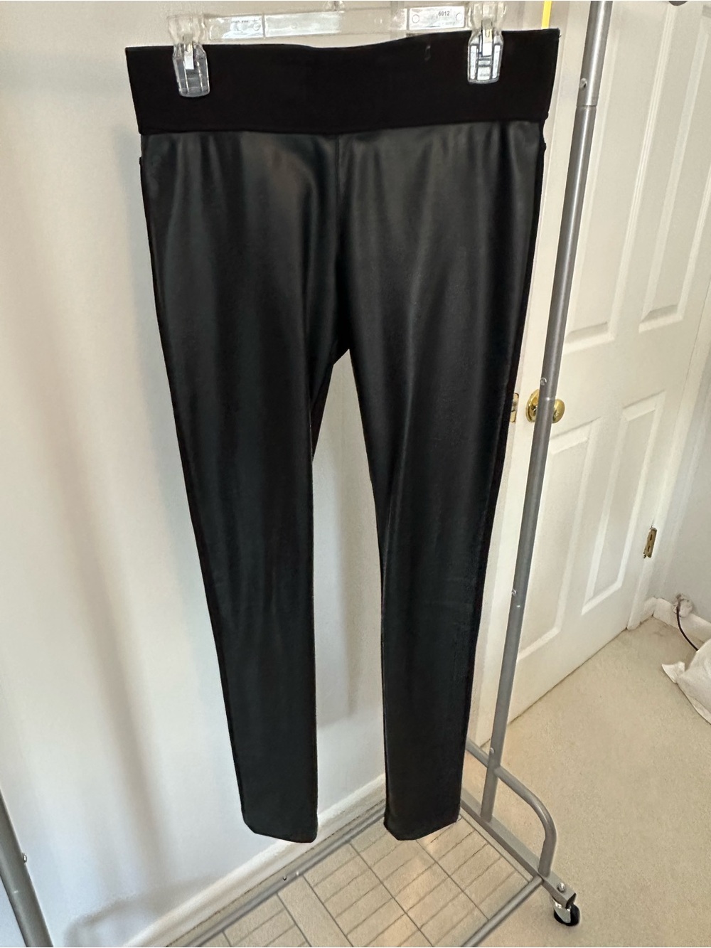 Club Monaco Black Stretch Leggings